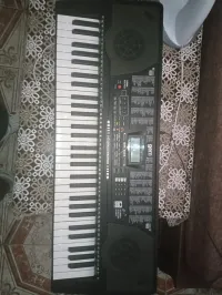 Piano électrique GM-825 