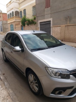 voitures-renault-symbol-2019-relizane-algerie