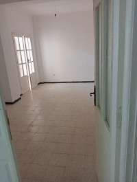 appartement-location-f3-medea-algerie