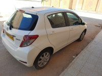 voitures-toyota-yaris-2013-mecheria-naama-algerie