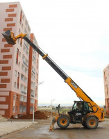 construction-works-location-grue-mobile-et-clark-telescopiques-rouiba-algiers-algeria