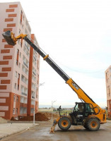 construction-travaux-location-grue-mobile-et-clark-telescopiques-rouiba-alger-algerie