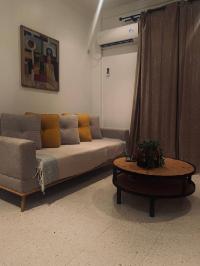 شقة-كراء-للعطل-غرفتين-سكيكدة-المرسى-الجزائر