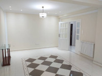 appartement-location-f4-alger-hydra-algerie