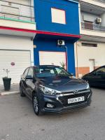 moyenne-berline-hyundai-i20-2019-extreme-oran-algerie