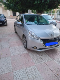 voitures-peugeot-208-2013-active-berrouaghia-medea-algerie