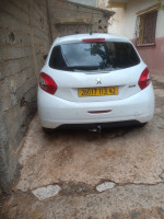 voitures-peugeot-208-2013-active-cherchell-tipaza-algerie