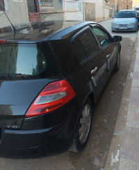 voitures-renault-megane-2-classique-2007-bou-saada-msila-algerie