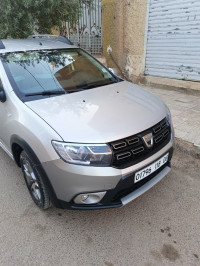 voitures-dacia-sandero-2018-bechar-algerie