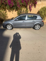 moyenne-berline-opel-astra-2007-h-bir-mourad-rais-alger-algerie