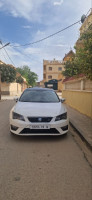 moyenne-berline-seat-leon-2013-sidi-bel-abbes-algerie