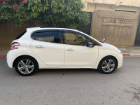 voitures-peugeot-208-2015-allure-bouira-algerie