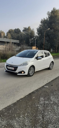 voitures-peugeot-208-2015-allure-facelift-tizi-ouzou-algerie