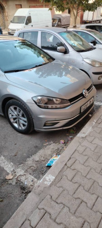 voitures-volkswagen-golf-7-2018-start-bouira-algerie