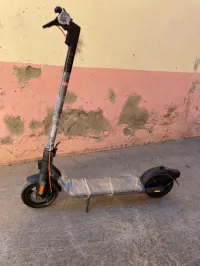 Trottinette électrique ninebot F2 Plus