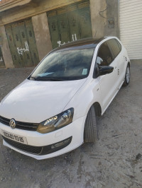 voitures-volkswagen-polo-2013-life-arris-batna-algerie