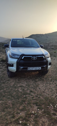 voitures-toyota-hilux-2021-legend-dc-4x4-pack-luxe-guelma-algerie