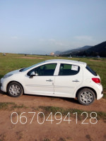 voitures-peugeot-207-2012-new-active-kherrata-bejaia-algerie