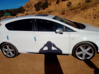 voitures-seat-leon-2011-berrouaghia-medea-algerie