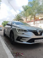 voitures-renault-megane-4-2022-alger-centre-algerie