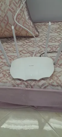 Repeteur wifi 6 tenda TX9 ax 3000