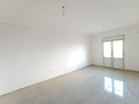 appartement-location-f4-alger-mahelma-algerie