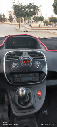 voitures-renault-kangoo-2021-chlef-algerie