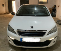 moyenne-berline-peugeot-308-2014-allure-damiat-medea-algerie