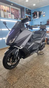 Yamaha Tmax iron 2015