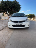 voitures-renault-clio-campus-2013-bye-chlef-algerie