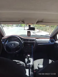 Peugeot 301 2013 Allure