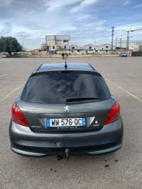 voitures-peugeot-207-2009-blida-algerie