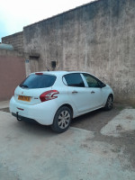 voitures-peugeot-208-2014-ain-bessem-bouira-algerie