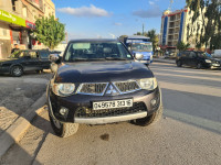 utilitaire-mitsubishi-l200-2013-doube-cabine-evolution-berrouaghia-medea-algerie