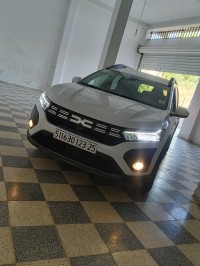 سيارات-dacia-joger-2023-قسنطينة-الجزائر