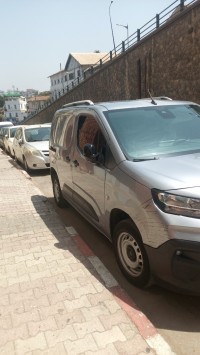 عربة-نقل-fiat-doblo-2024-الجزائر-وسط