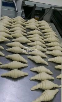 خبز-و-معجنات-croissants-pour-livraison-حسين-داي-الجزائر