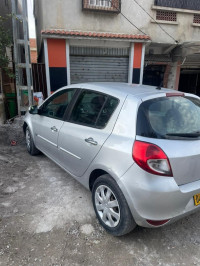 voitures-renault-clio-3-2012-dynamique-mila-algerie