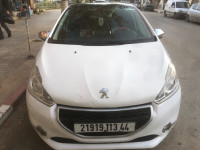 voitures-peugeot-208-2013-ain-defla-algerie