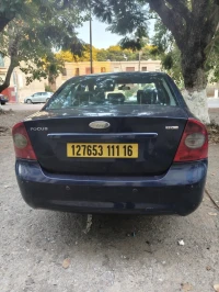 Ford Focus 5 portes 2011 Focus 5 portes