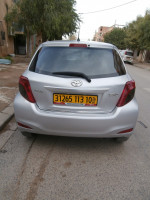 voitures-toyota-yaris-2013-touch-active-bouira-algerie