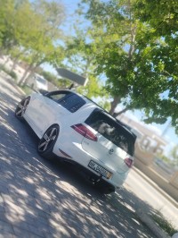 سيارات-volkswagen-golf-7-2015-عين-البيضاء-أم-البواقي-الجزائر