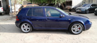 voitures-volkswagen-golf-4-2002-blida-algerie