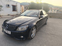 voitures-mercedes-classe-c-2010-220-exclusive-draa-el-mizan-tizi-ouzou-algerie