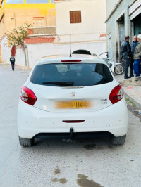 voitures-peugeot-208-2014-allure-ain-beida-oum-el-bouaghi-algerie