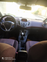 voitures-ford-fiesta-2010-city-batna-algerie