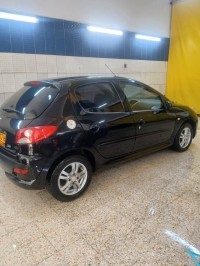 سيارات-peugeot-206-plus-2012-الدويرة-الجزائر