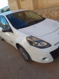 voitures-renault-clio-3-2012-night-and-day-souagui-medea-algerie