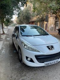 voitures-peugeot-207-2011-active-msila-algerie