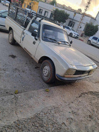 voitures-peugeot-504-1982-mazouna-relizane-algerie